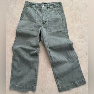 GAP High Rise Wide Leg Cropped Green Pants